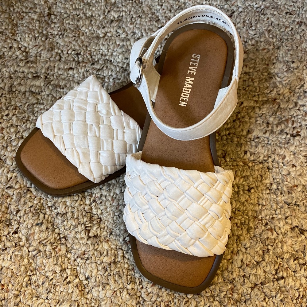 Steve Madden Toddler/Girl Size 13 Sandal NWOT